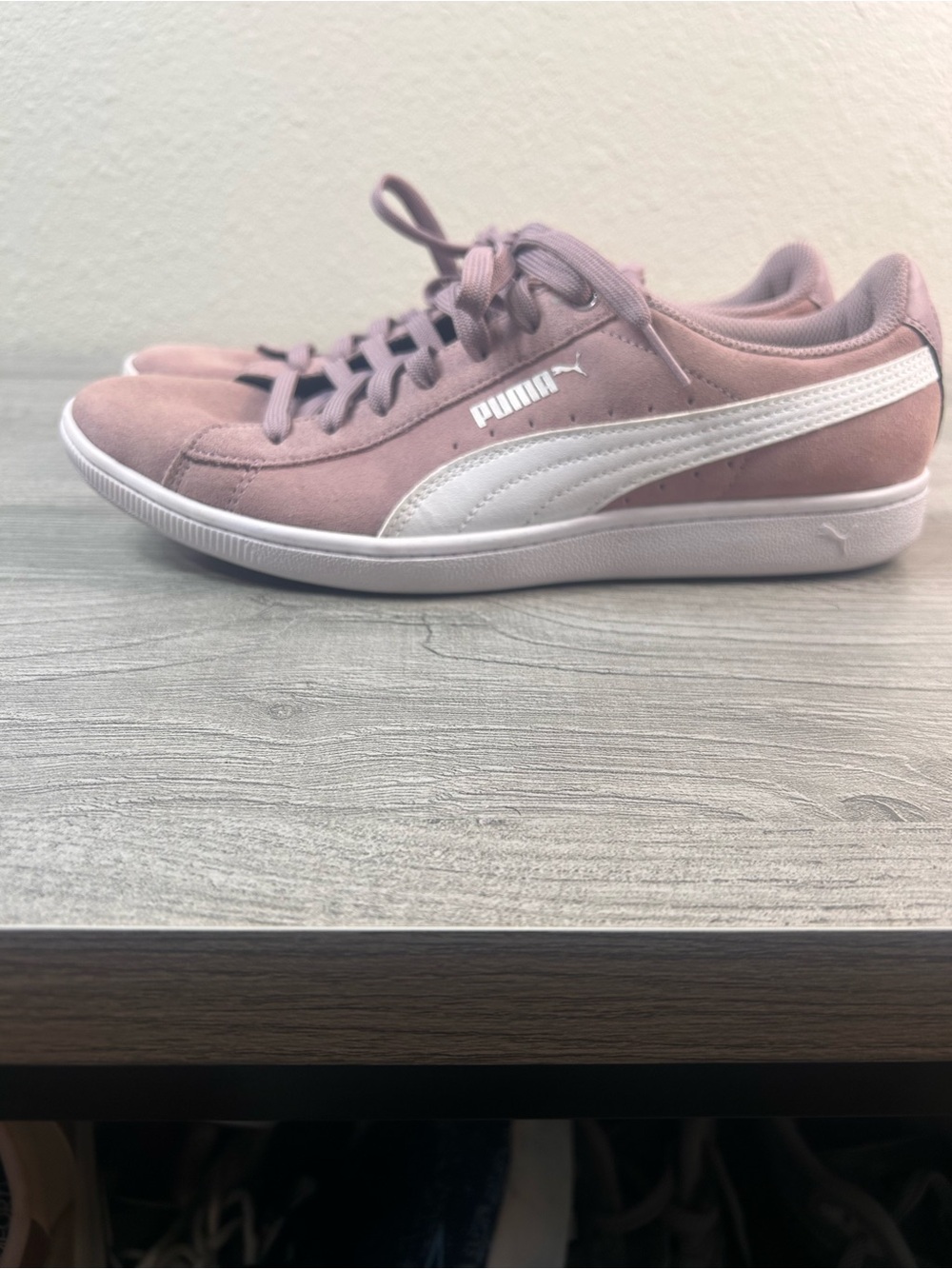 PUMA Suede Classic Women's Sneakers in Dusty Pink Size 7.5 - Picture 2 of 10